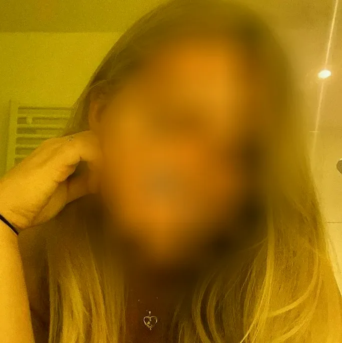 Danielle, 30