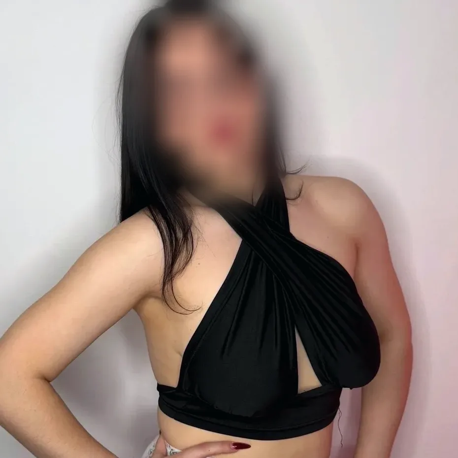 Katie, 20